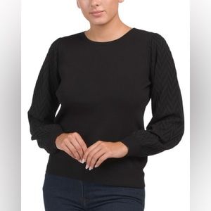 Chevon Sleeve Sweater
Style#: 4000228102 Brand new with tags